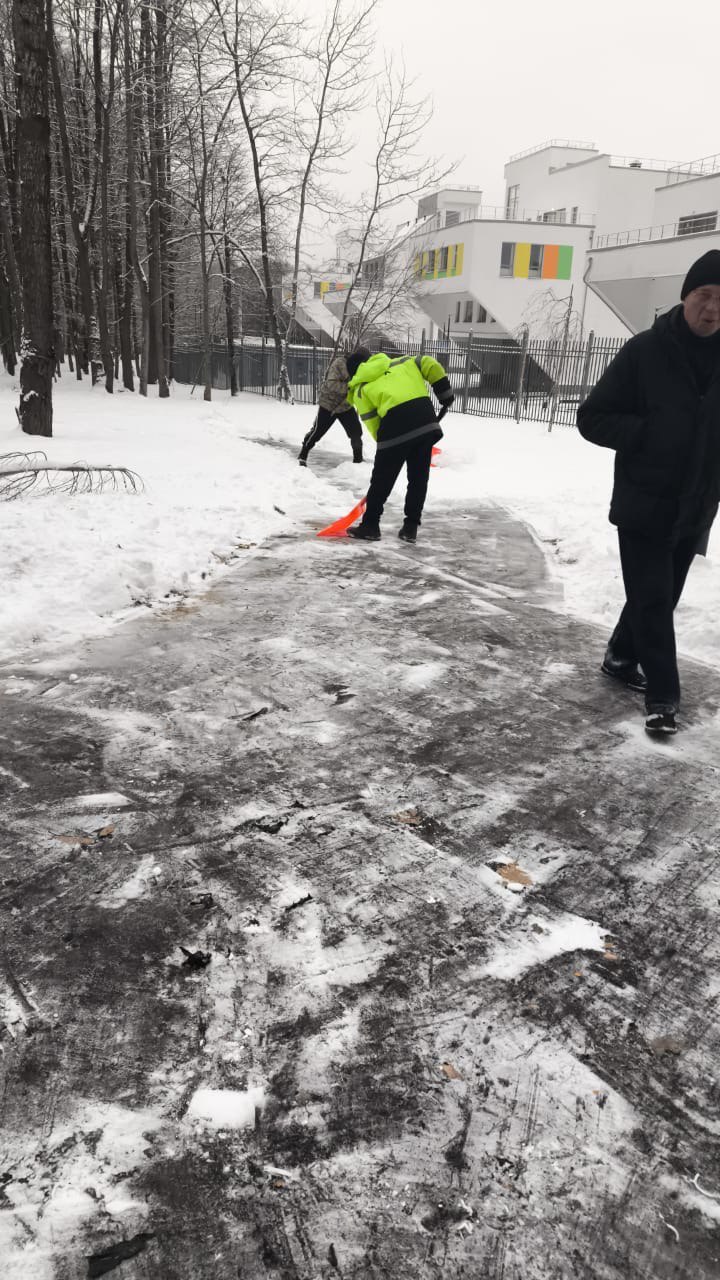 Уборка снега