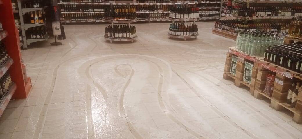 Уборка торгового центра21